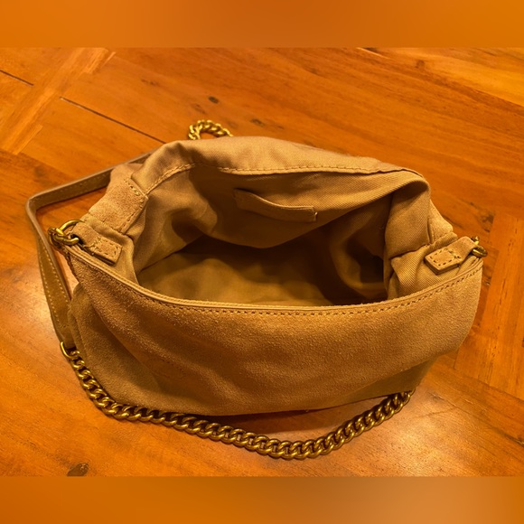 MANGO Soft Suede Camel Colour Shoulder/Cross Body Bag with Chain Strap - Picture 3 of 6